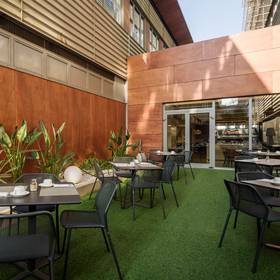 Terrasse Hotel ILUNION Barcelona Terrasse Hotel ILUNION Barcelona