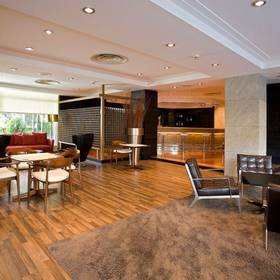 Empfangshalle Hotel ILUNION San Sebastián Donostia-San Sebastián Empfangshalle Hotel ILUNION San Sebastián Donostia-San Sebastián