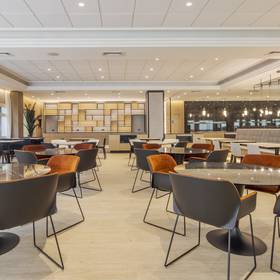 Restaurant hotel ilunion alcora sevilla Restaurant hotel ilunion alcora sevilla