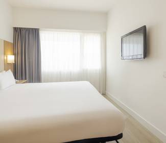 Klassisches superior-zimmer Hotel ILUNION Romareda Saragossa Klassisches superior-zimmer Hotel ILUNION Romareda Saragossa