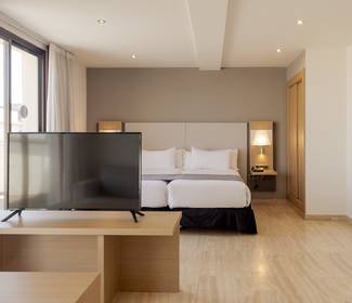 Zimmer junior suite Hotel ILUNION Almirante Barcelona Zimmer junior suite Hotel ILUNION Almirante Barcelona