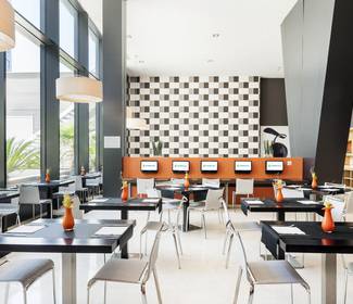 Restaurant Hotel ILUNION Aqua 3 Valencia Restaurant Hotel ILUNION Aqua 3 Valencia