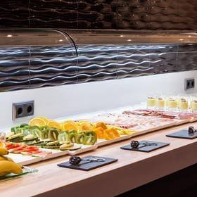 Frühstücksbüffet ilunion bel art hotel ilunion bel art barcelona Frühstücksbüffet ilunion bel art hotel ilunion bel art barcelona