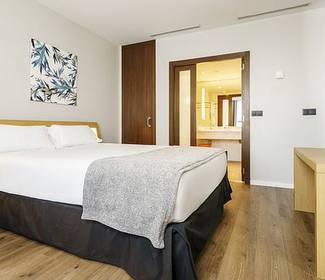 Oberklasse-zimmer Hotel ILUNION Valencia 4