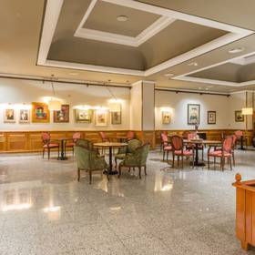 Empfangshalle Hotel ILUNION Les Corts – Spa Barcelona Empfangshalle Hotel ILUNION Les Corts – Spa Barcelona