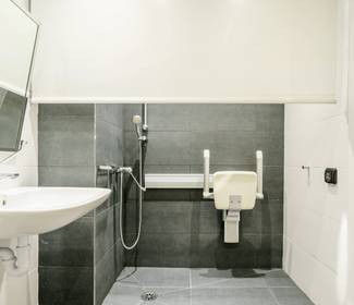 Barrierefreie zimmer ILUNION Bilbao Hotel Barrierefreie zimmer ILUNION Bilbao Hotel