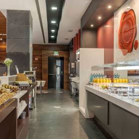 Frühstück Hotel ILUNION Atrium Madrid Frühstück Hotel ILUNION Atrium Madrid