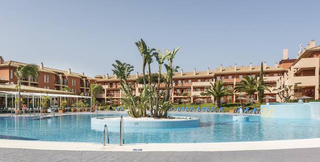 Schwimmbad Aparthotel ILUNION Sancti Petri Cádiz Schwimmbad Aparthotel ILUNION Sancti Petri Cádiz