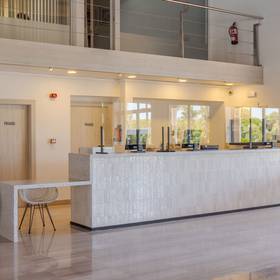 Rezeption Aparthotel ILUNION Sancti Petri Cádiz Rezeption Aparthotel ILUNION Sancti Petri Cádiz