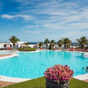 Schwimmbad Hotel ILUNION Costa Sal Lanzarote Puerto del Carmen Schwimmbad Hotel ILUNION Costa Sal Lanzarote Puerto del Carmen