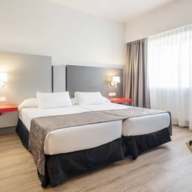 Doppelzimmer Hotel ILUNION Romareda Saragossa Doppelzimmer Hotel ILUNION Romareda Saragossa