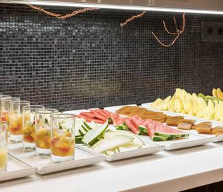 Frühstücks-buffet Hotel ILUNION Pío XII Madrid Frühstücks-buffet Hotel ILUNION Pío XII Madrid