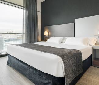 Superior zimmer Hotel ILUNION Atrium Madrid