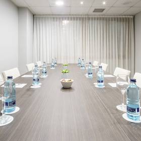 Konferenzraum ILUNION Bilbao Hotel Konferenzraum ILUNION Bilbao Hotel