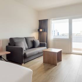 Dreibettzimmer Hotel ILUNION Romareda Saragossa Dreibettzimmer Hotel ILUNION Romareda Saragossa