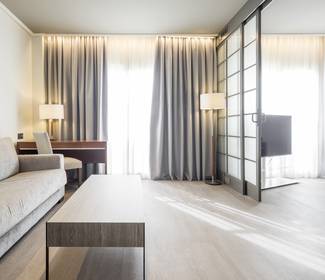 Junior suite Hotel ILUNION Alcora Sevilla