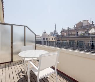 Superior-doppelzimmer mit terrasse Hotel ILUNION Almirante Barcelona Superior-doppelzimmer mit terrasse Hotel ILUNION Almirante Barcelona