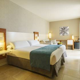 Zimmer Hotel ILUNION Fuengirola Zimmer Hotel ILUNION Fuengirola