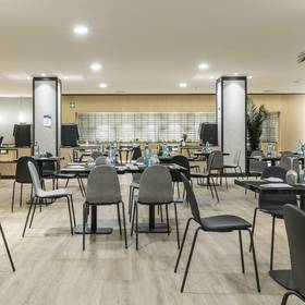 Restaurant Hotel ILUNION Alcora Sevilla Restaurant Hotel ILUNION Alcora Sevilla