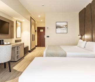 Dreibettzimmer Hotel ILUNION Málaga Dreibettzimmer Hotel ILUNION Málaga
