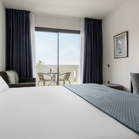 Doppelzimmer Hotel ILUNION Calas de Conil Conil de la Frontera Doppelzimmer Hotel ILUNION Calas de Conil Conil de la Frontera