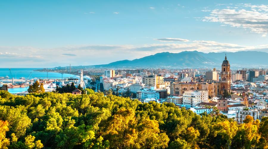 Entdecken Sie Málaga diesen August: Strände, Kultur und Komfort in den ILUNION Hotels ILUNION Hotels Entdecken Sie Málaga diesen August: Strände, Kultur und Komfort in den ILUNION Hotels ILUNION Hotels